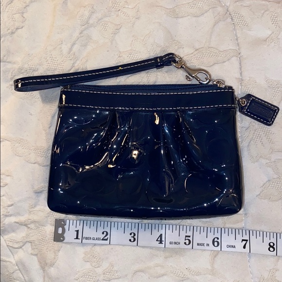 Wristlet - Picture 4 of 6